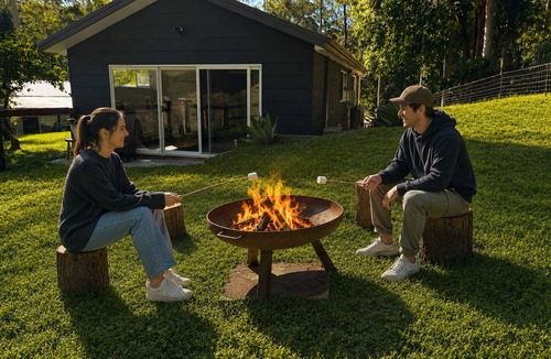 Holgate Cottage | NEW Luxe Farm Stay with Animals, Firepit, Fresh Eggs & Beach near Terrigal