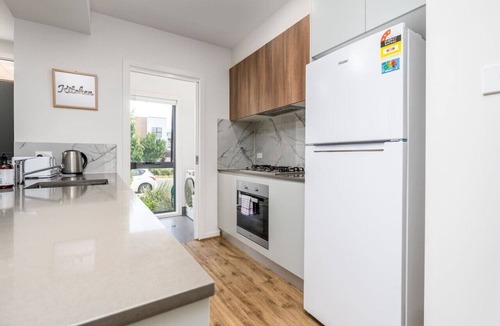 Lawson Apartment | New to VRBO: Light Filled 2BR/2BA Townhouse