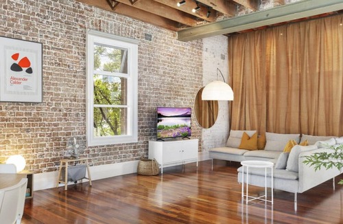 Darlinghurst Apartment | New York-Style Loft in Sydney CBD