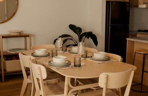 Newcastle West Apartment | Newcastle Apartment Near Interchange w Pool, Gym & Parking