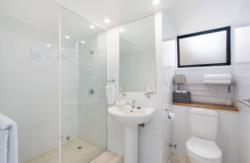 Newcastle East Apartment | Newcastle Short Stay Apartments - Flagstaff Apartments