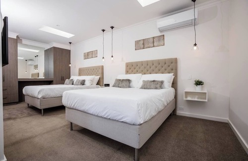 Ballarat Apartment | Newington Apartments - Apt 4 Accessible Queen