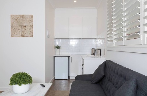 Ballarat Apartment | Newington Apartments - Apt 6 Twin Queen