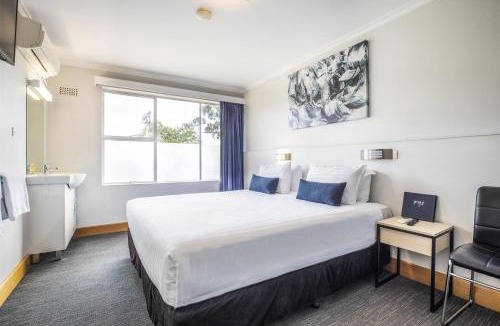 Derwent Park Hotel | Nightcap at Carlyle Hotel