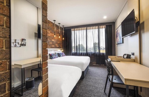 Altona North Hotel | Nightcap at Millers Inn