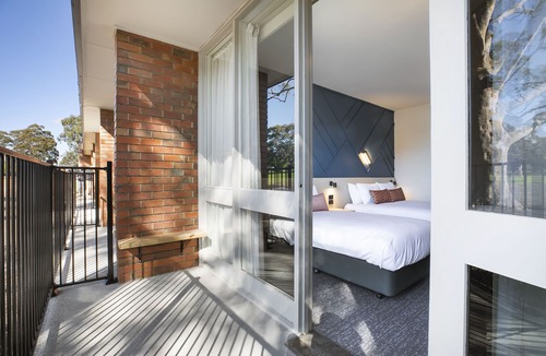 Noble Park Hotel | Nightcap at Sandown Park Hotel