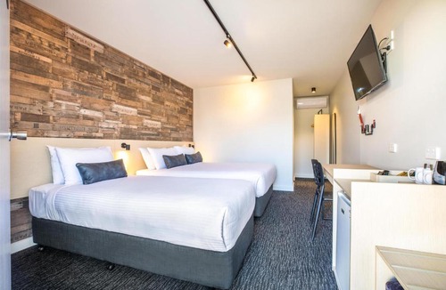 Laverton North Hotel | Nightcap at Westside Hotel