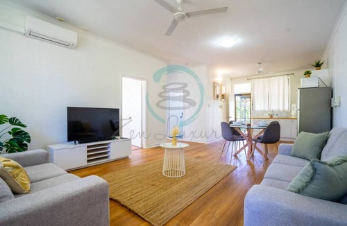 Nightcliff Apartment | Nightcliff Nest - Stylish 2BR Apartment