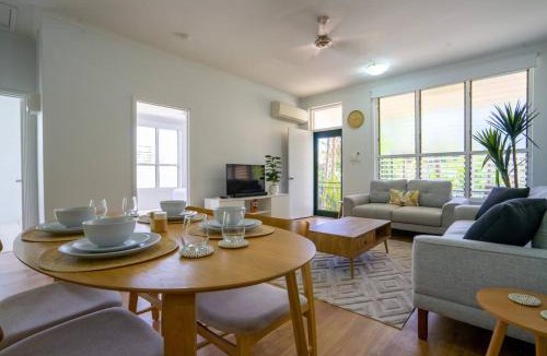 Nightcliff Apartment | Nightcliff Retreat: Stylish 2BR Apt Near Foreshore
