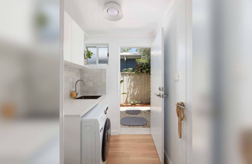 Nelson Bay House | No 1 Luana - pet friendly holiday townhouse