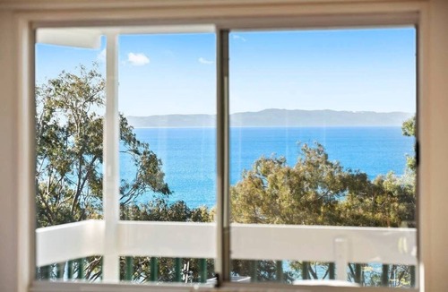 Noosa Heads Apartment | Noosa Escape 2BR Ocean Views, Walk to Beach