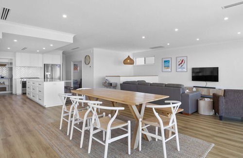 Normanville House | Norman Views - 20 Panorama Crescent
