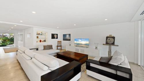 North Avoca House | North Avoca Chill Out - Beachside Haven