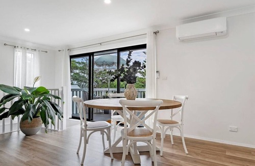 North Avoca House | North Avoca Coastal Escape with Firepit & Games