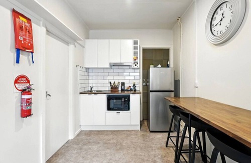 North Hobart House | North Hobart Cottage with 3 King Beds