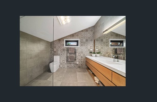 Mount Stuart House | North Hobart Luxury Holiday House