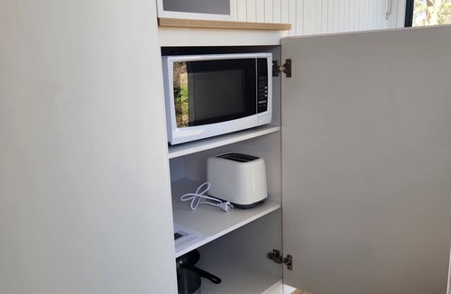 Dadswells Bridge House | Northern Grampians Hideaway by Tiny Away