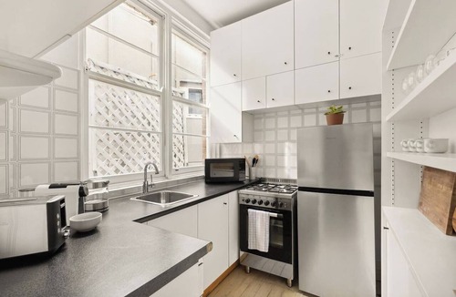 Potts Point Apartment | Oak Lane Embrace Spectacular Sydney Harbour Views