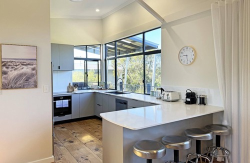 Ocean Beach House | Ocean Beach House +studio: Pet friendly, beach views