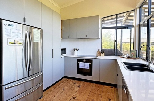 Ocean Beach House | Ocean Beach House +studio: Pet friendly, beach views