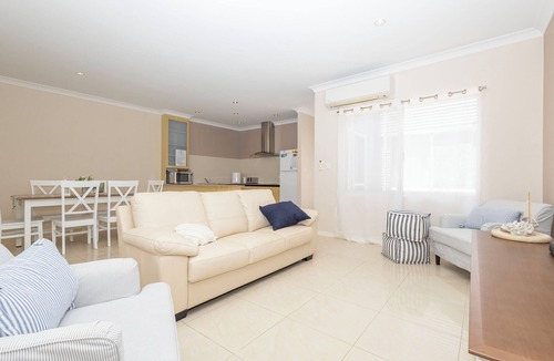 Jurien Bay Villa | Ocean Breeze: 3 BR, 2 BA Villa in Jurien Bay, Sleeps 6