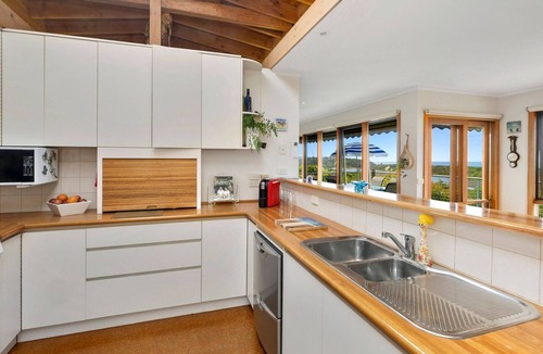 Fairhaven House | Ocean Breeze Fairhaven