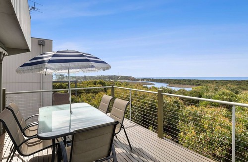 Fairhaven House | Ocean Breeze Fairhaven