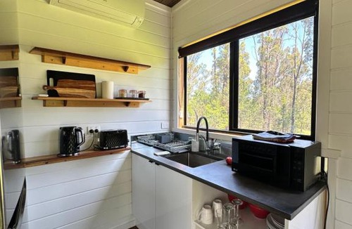 Mallacoota Apartment | Ocean Breeze Tiny House - Ocean and Lake View