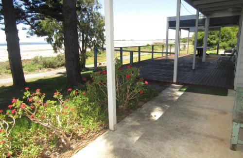 Para Wurlie House | Ocean Devotion - Point Turton