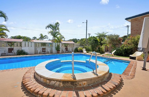 Coffs Harbour Apartment | Ocean Parade 6 - Coastal 2-Bedroom Apartment Opposite Park Beach