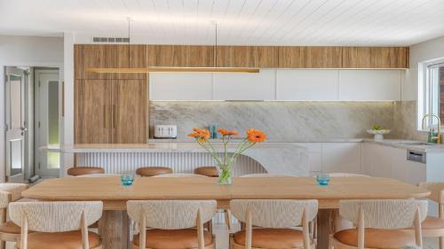 Killcare Heights House | 'Ocean Pearl' by HolidayCo