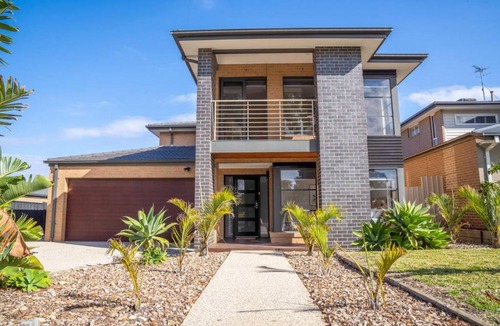 Torquay House | Ocean Shores