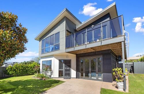 Apollo Bay House | OCEAN SOUNDS - Central Family home for 11