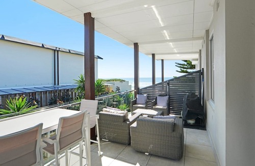 Avoca Beach Apartment | Ocean Sunrise - Magical