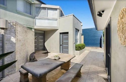 Umina Beach House | Ocean View on the Esplanade