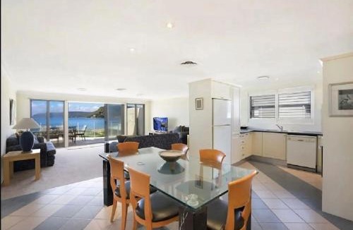 Umina Beach House | Ocean View on the Esplanade