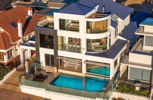 Seacliff House | Ocean View Villa with Pool Spa & Cinema