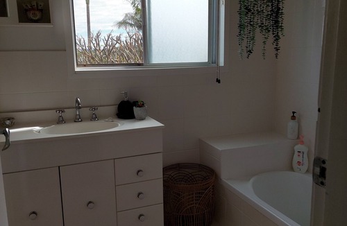 Lake Cathie House | Ocean views and sunset mountain views