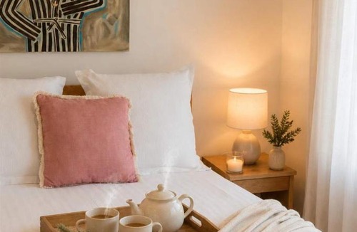 Encounter Bay House | Ocean Views Byron Infused Bliss NEW
