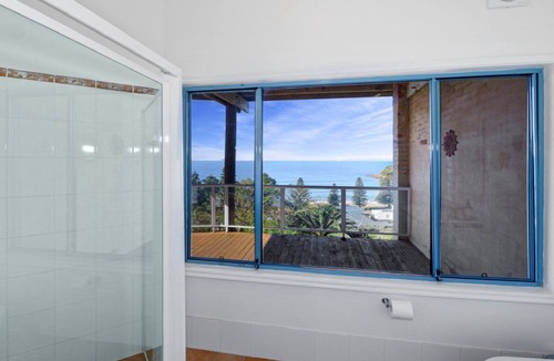 Avoca Beach House | Ocean Vue - Stunning Views!