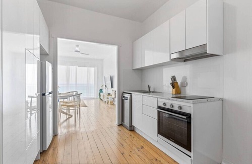 Cronulla Apartment | Oceanfront 3-Bedroom Cronulla