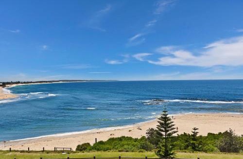 The Entrance Apartment | Oceanfront Escape at Dolphin Court