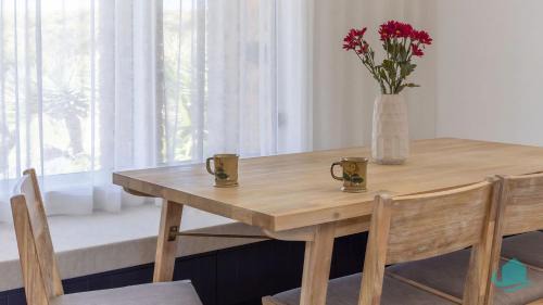 Caves Beach House | Oceanview Beach House