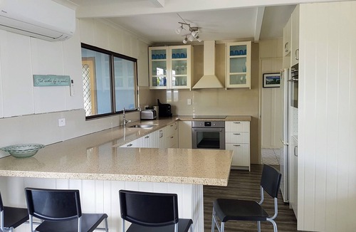 Goolwa Beach House | Oceanviews-Walk to Goolwa Beach-Linen-Pet Friendly!