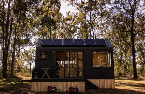 Pokolbin House | Off-Grid Cabin in the Hunter Valley - Hazel