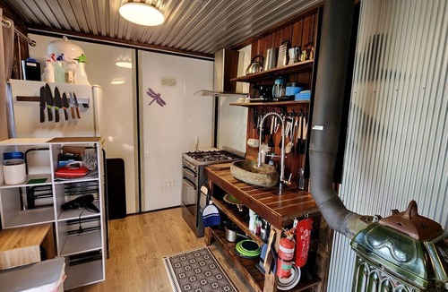 Austinville Cabin | Off-Grid Equipped Container with Outdoor Pool and Amazing Views in Queensland