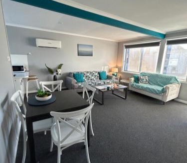 Bridport Apartment | Old Pier Apartments