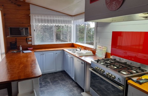 Rocky Cape House | Old School | Rocky Cape Farm Stay | Sleeps 10