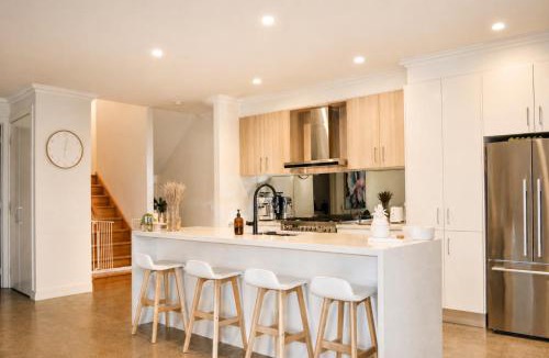 Frankston South House | Olivers Hill Spa and Retreat