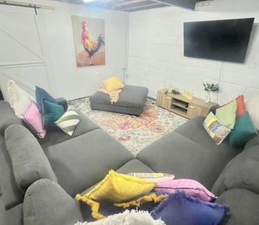 Forbes House | Olivers Home